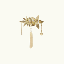 Load image into Gallery viewer, Hummingbird Dream Earring