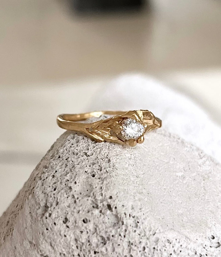 Whirling Solitaire Ring