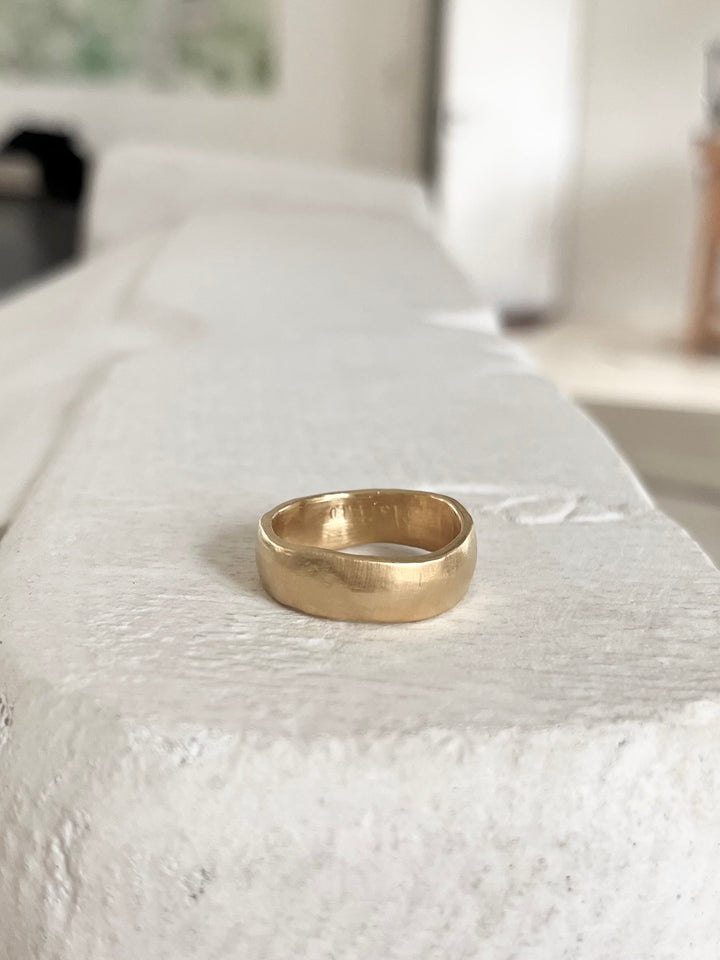 Wide Wave Ring
