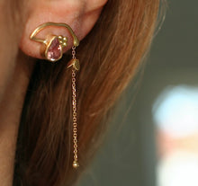 Load image into Gallery viewer, Elver Emerald Earring